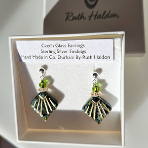 Green/golden diafan post earrings Green/golden diafan post earrings