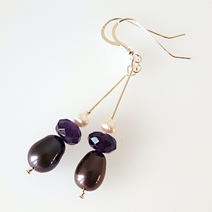 Peacock pearl and amethyst long hook earrings Peacock pearl and amethyst long hook earrings