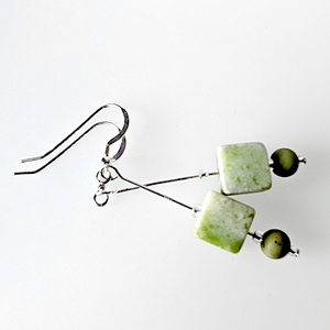 Agate cube, soft green cube earrings Agate cube, soft green cube earrings