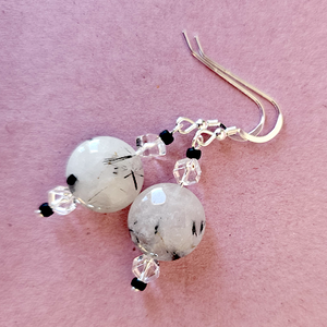 Rutilated quatz & rock crysta short hook earrings Rutilated quatz & rock crysta short hook earrings
