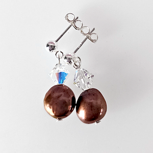 Brown freshwater pearls post earrings Brown freshwater pearls post earrings