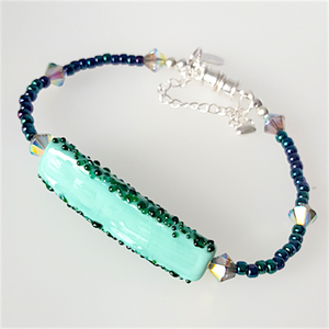 Lamp-work triangle tube aqua bracelet Lamp-work triangle tube aqua bracelet