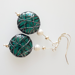 Green disc lamp-work hook earrings Green disc lamp-work hook earrings