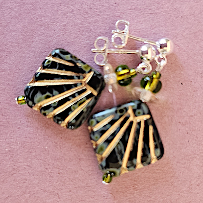 Green/golden diafan post earrings