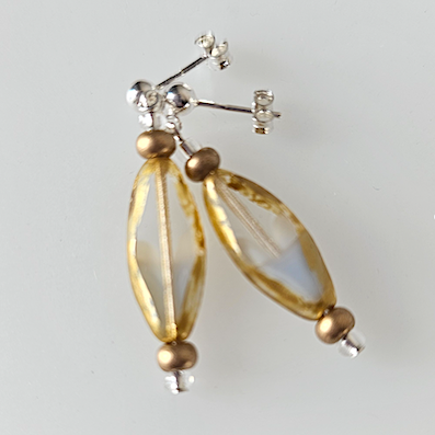 Golden/white rhombus, post earrings
