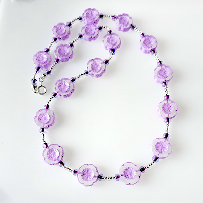 Soft lilac cut flower necklace