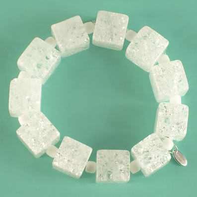 Crackled rock crystal cubed stretch bracelet