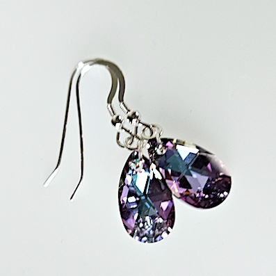 Vitrail light pear, crystal hook earrings