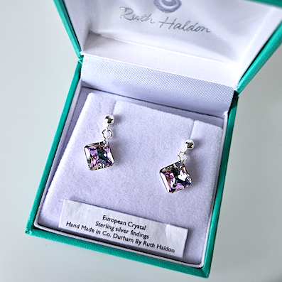 Vitrail light rhombus post earrings