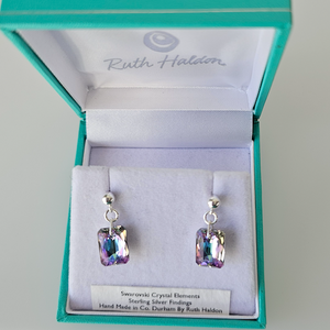 Vitrail light rectangle crystal post earrings