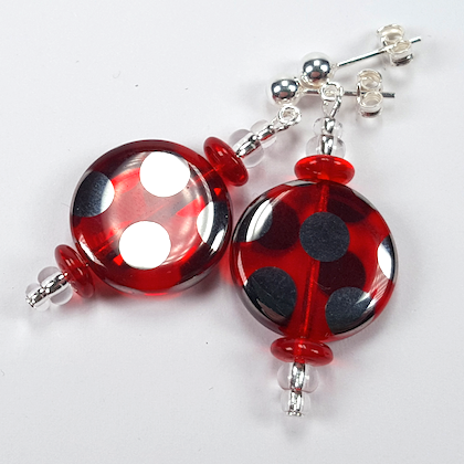 Red spot disc earrings