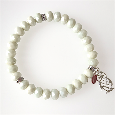 Soft green Czech glass stretch bracelet