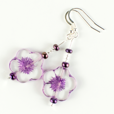 Purple '20'mm cut flower hook earrings